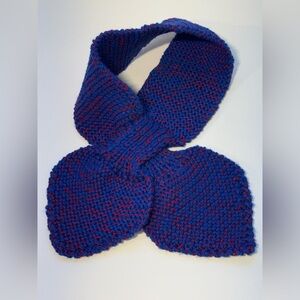 Handcrafted Keyhole Scarf Garter Stitch Red Blue Pull Through Necktie Scarf